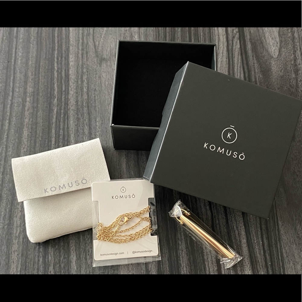 Komuso Women’s Shift Necklace **BRAND NEW**
